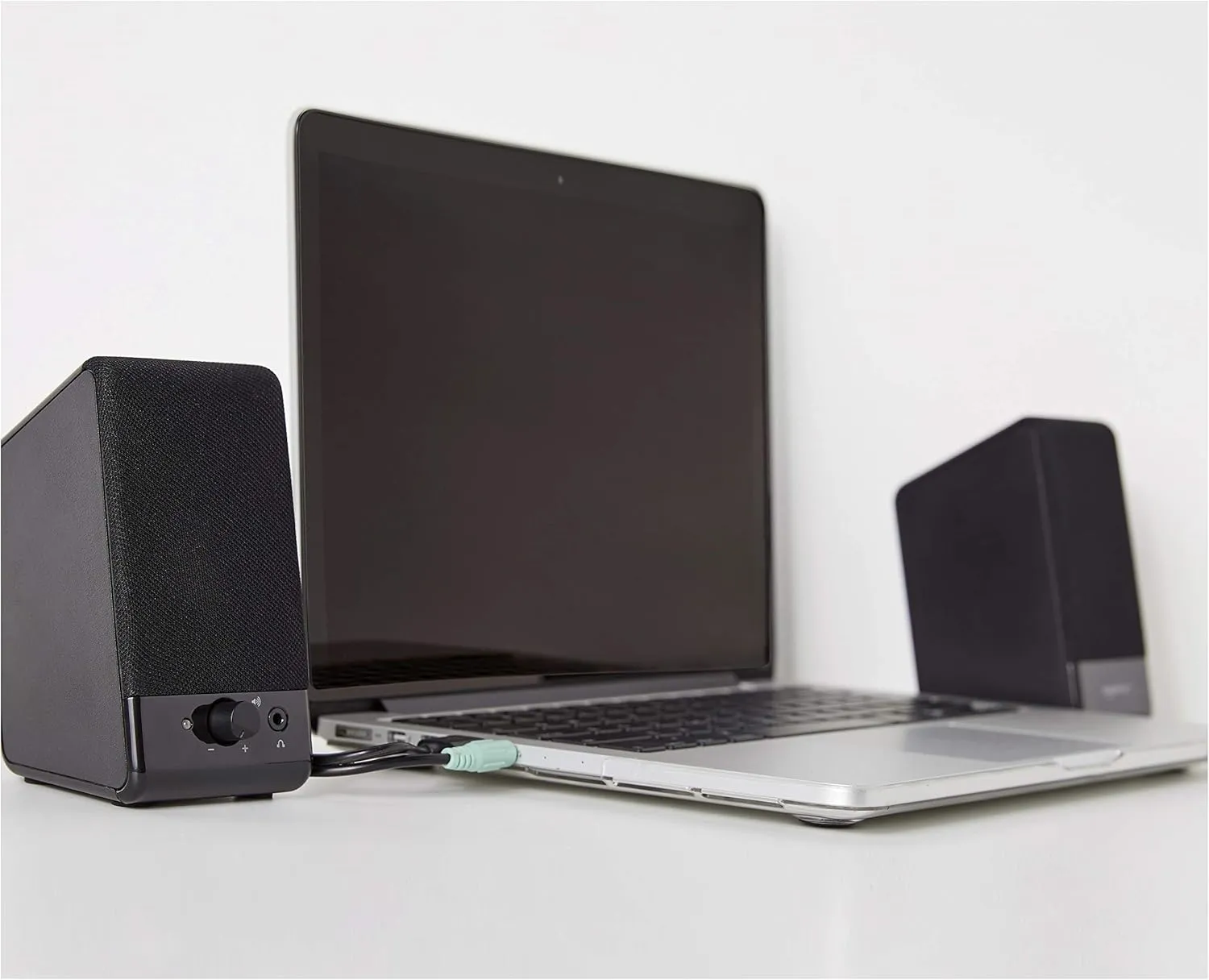 Amazon Basics USB-Powered Computer Speakers for Desktop or Laptop PC with Volume Control, Plug-N-Play, Black