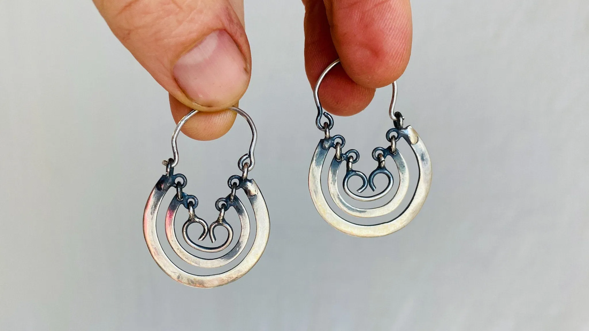 Filigree Hoop Earrings, Smaller. Oaxaca. Sterling Silver. Mexico. Frida Kahlo