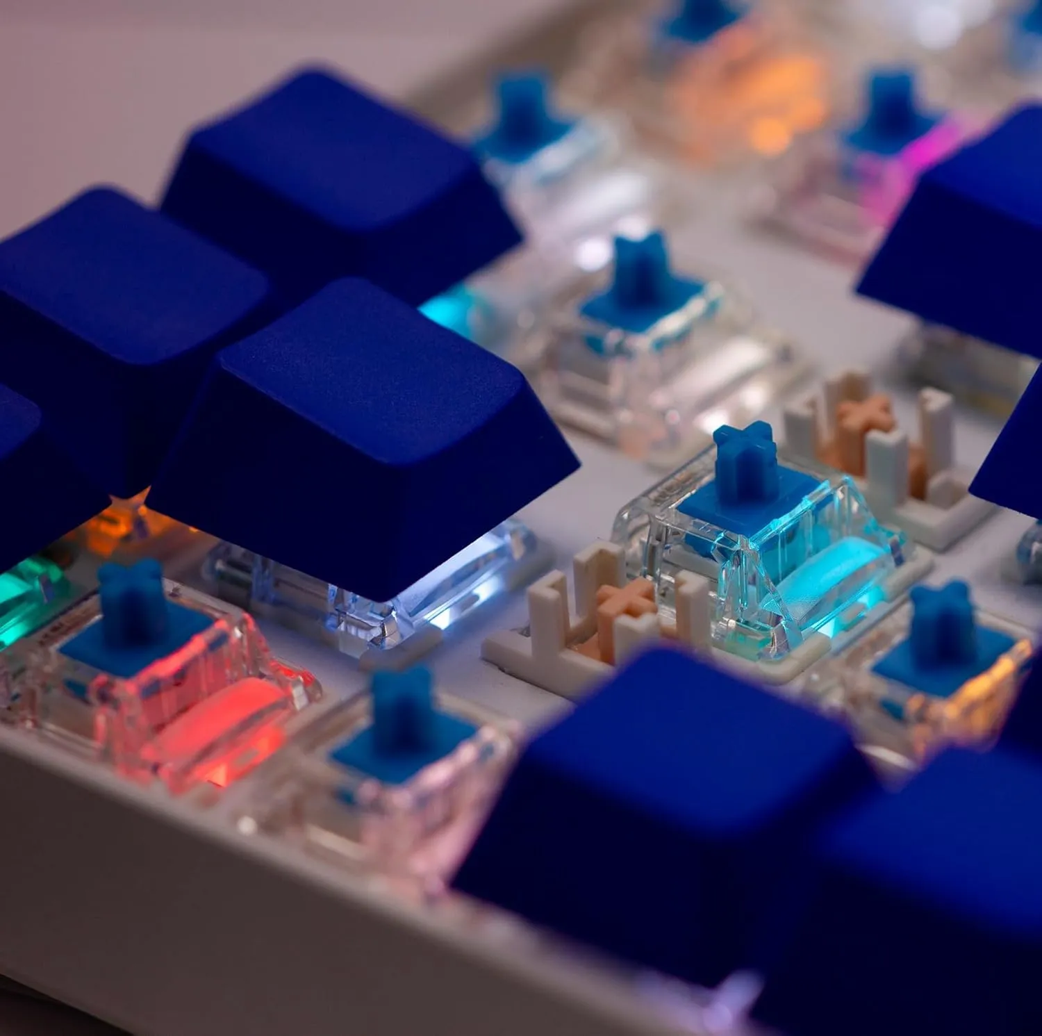 Gateron 70Pcs Pre lubed G pro V3.0 MX Mechanical Gaming Keyboard Split Tactile 60gf Switches,POM Stem Linear RGB SMD Switches 3 pin (Blue)