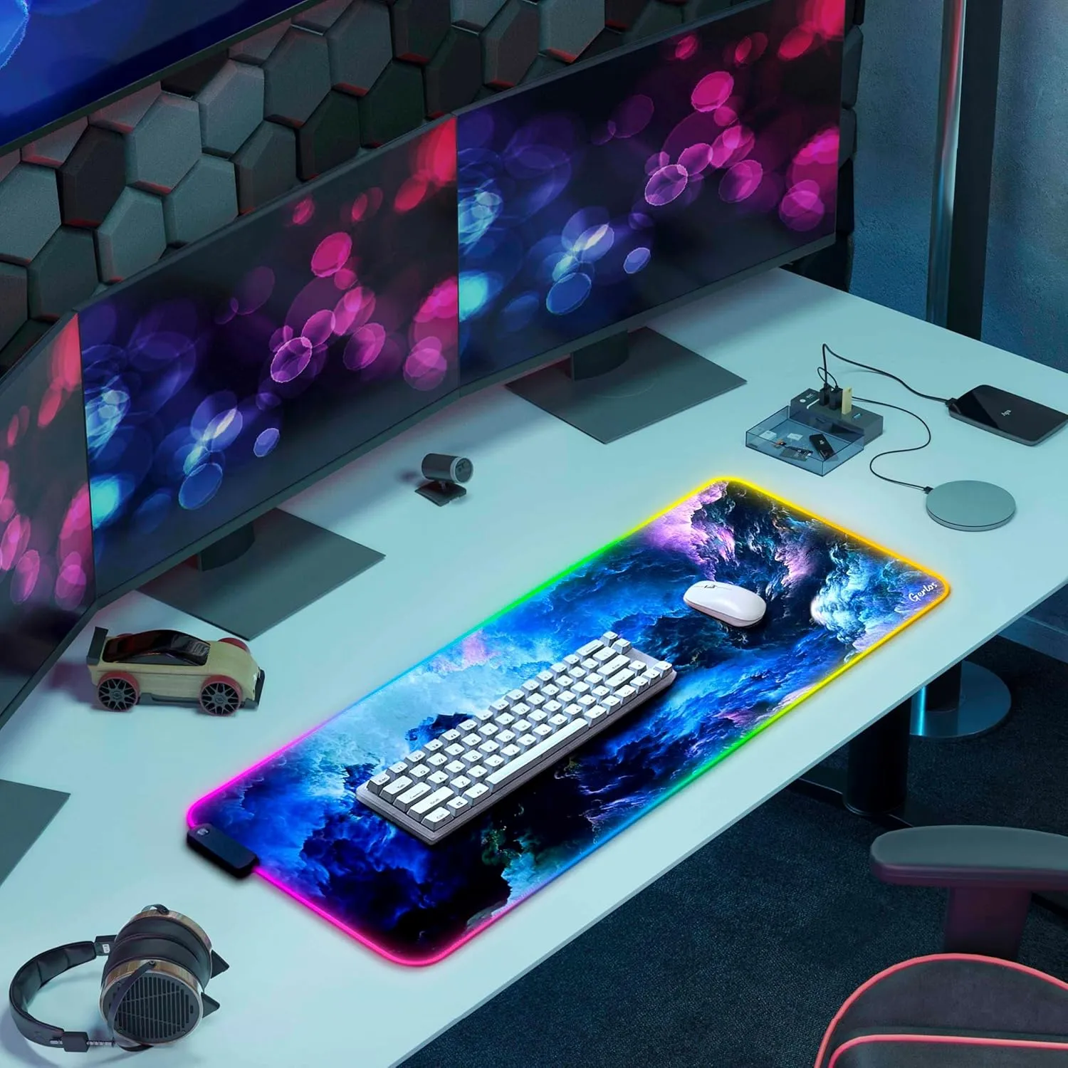 Gerlos RGB Large Gaming Mouse Pad, Extended Soft LED Mouse Pad, Non-Slip Rubber Base, Water Resist Keyboard Pad, Computer Mousepad 31.511.8 inches